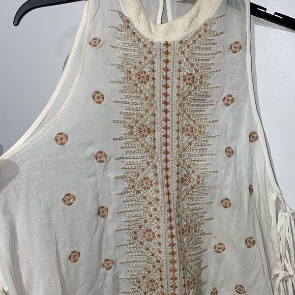 Miss Me Women's Cream Embroidered Lace Up Keyhole Back Sleeveless Blouse Small - Picture 2 of 10